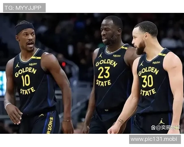 专家：雄鹿现在唯一能接受的法码，是勇士4首轮1互换+巴特勒库明加